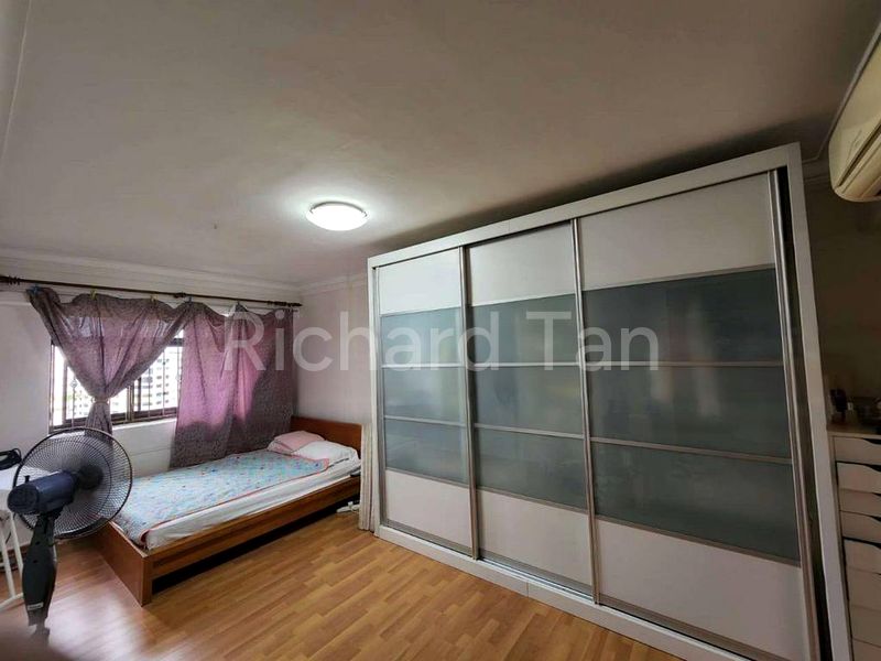 5 Room (5I) HDB for Sale in  549 Woodlands Drive 44 - Image 5